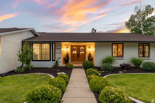 126 S SUNSET DR, Farmington, UT 84025