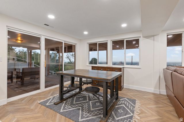 126 S SUNSET DR, Farmington, UT 84025