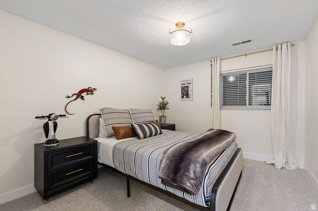 126 S SUNSET DR, Farmington, UT 84025