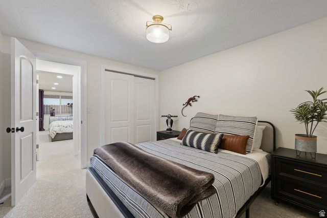 126 S SUNSET DR, Farmington, UT 84025