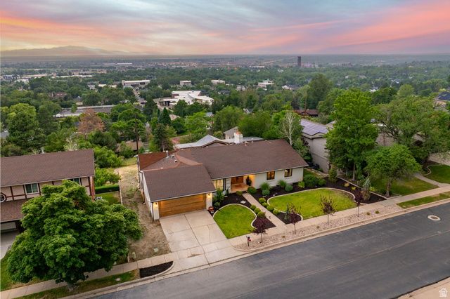 126 S SUNSET DR, Farmington, UT 84025