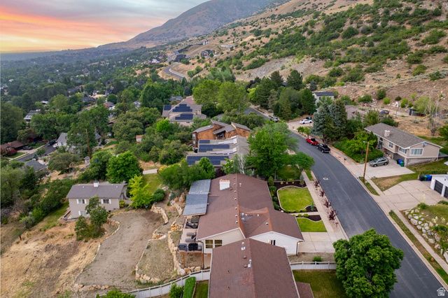126 S SUNSET DR, Farmington, UT 84025