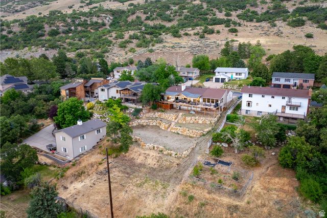 126 S SUNSET DR, Farmington, UT 84025