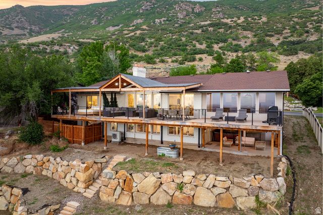 126 S SUNSET DR, Farmington, UT 84025