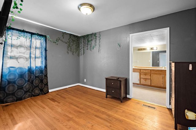 313 S BOLTON AVENUE, Sylacauga, AL 35150