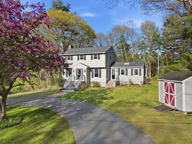 3 Fairway Dr, Canton, MA 02021