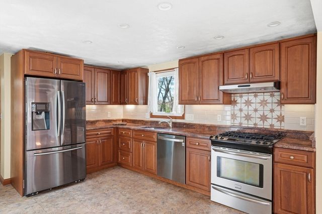 3 Fairway Dr, Canton, MA 02021