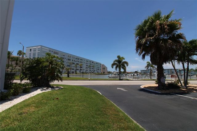 3128 59TH STREET S 115, Gulfport, FL 33707