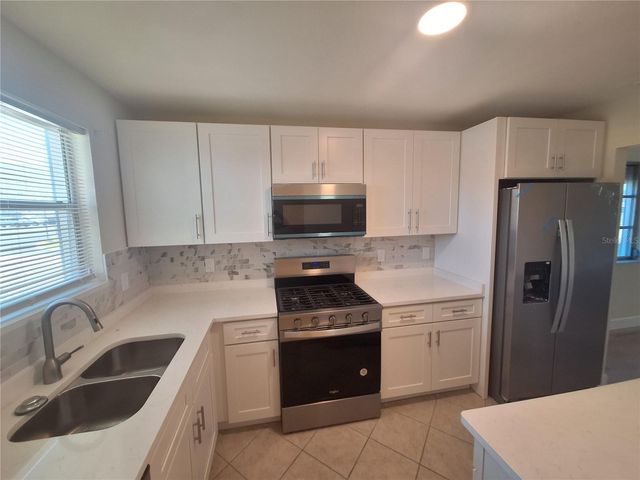 3128 59TH STREET S 115, Gulfport, FL 33707