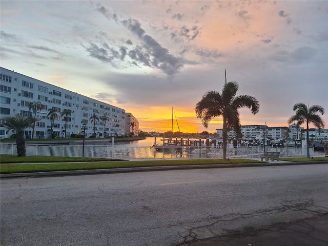 3128 59TH STREET S 115, Gulfport, FL 33707