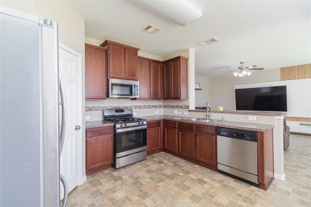 10731 Sun River Falls Drive, Humble, TX 77396