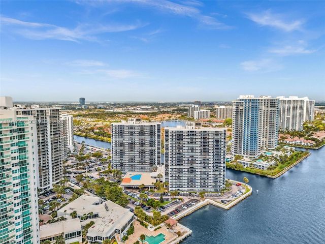 20515 E Country Club Drive 147, Aventura, FL 33180