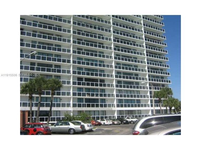 20515 E Country Club Drive 147, Aventura, FL 33180
