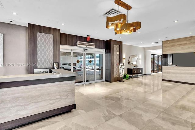 20515 E Country Club Drive 147, Aventura, FL 33180