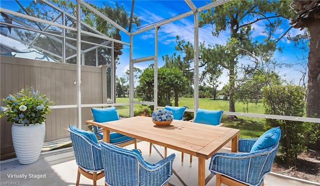 880 Hampton CIR, Naples, FL 34105