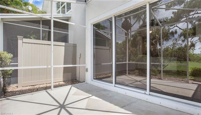 880 Hampton CIR, Naples, FL 34105