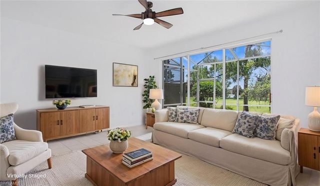 880 Hampton CIR, Naples, FL 34105