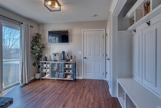 6801 Henze Road, Evansville, IN 47720