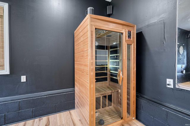 6801 Henze Road, Evansville, IN 47720