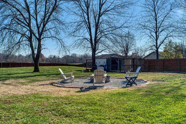 6801 Henze Road, Evansville, IN 47720