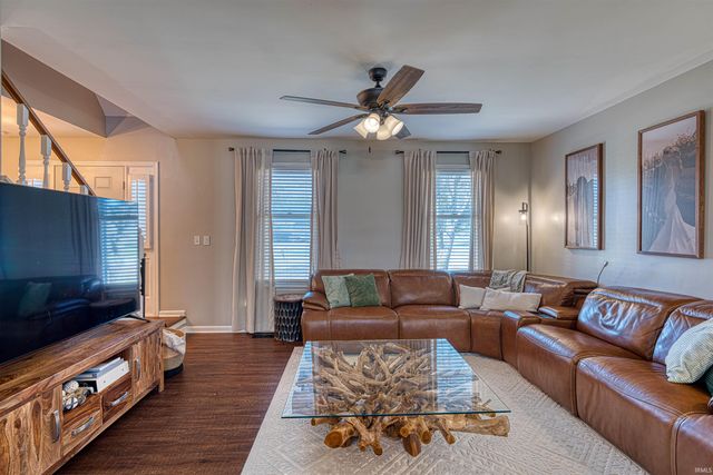 6801 Henze Road, Evansville, IN 47720