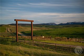 2887 Piper Cutoff S, Lewistown, MT 59457