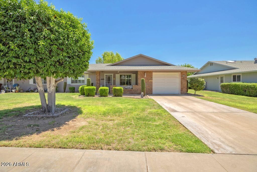 9521 W OAK RIDGE Drive, Sun City, AZ 85351 — exterior