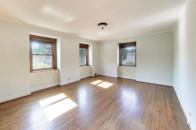 1216 S Lincoln Avenue, Park Ridge, IL 60068