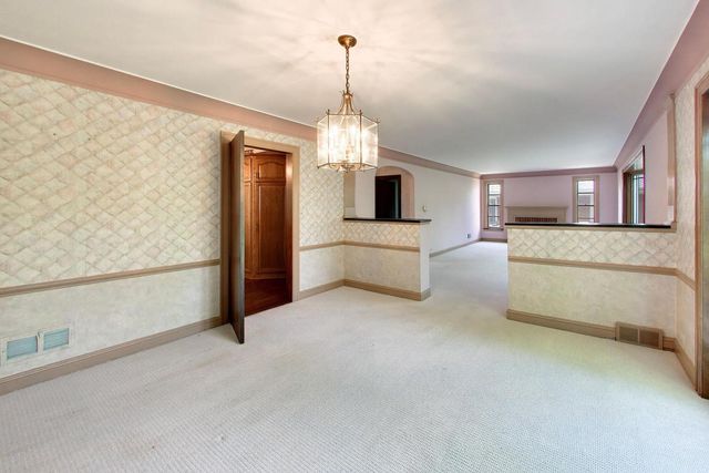 1216 S Lincoln Avenue, Park Ridge, IL 60068
