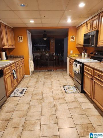 852 SUN VALLEY ROAD, Center Point, AL 35215