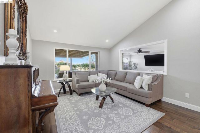 3309 Bluejay Dr, Antioch, CA 94509