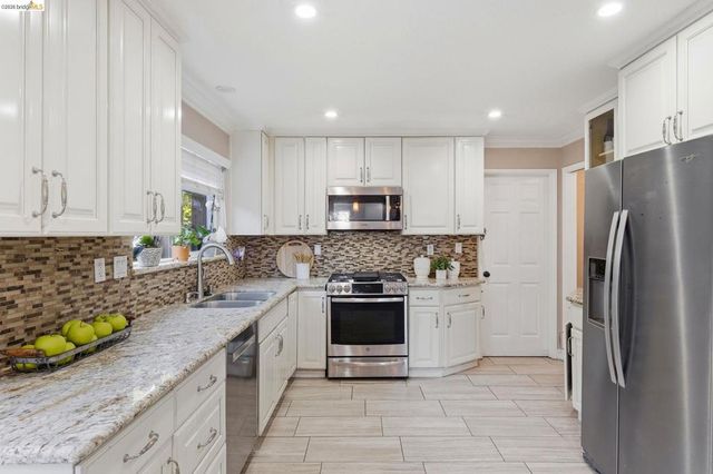 3309 Bluejay Dr, Antioch, CA 94509