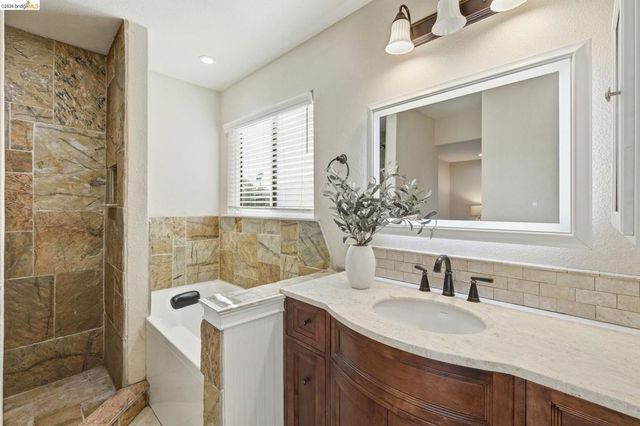 3309 Bluejay Dr, Antioch, CA 94509