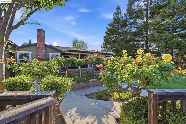 3309 Bluejay Dr, Antioch, CA 94509