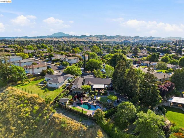 3309 Bluejay Dr, Antioch, CA 94509