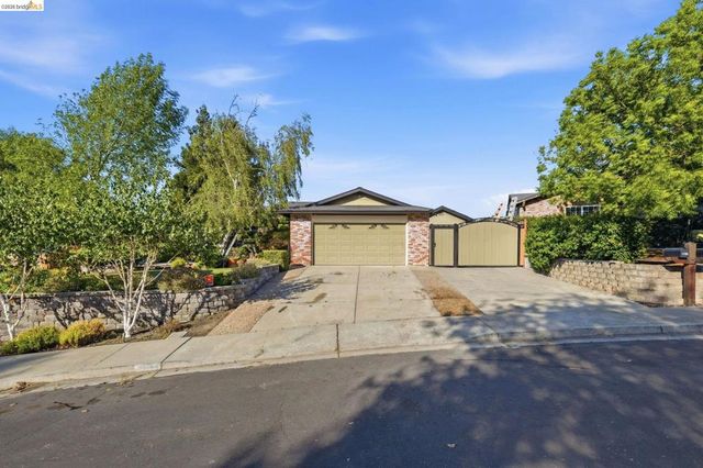 3309 Bluejay Dr, Antioch, CA 94509