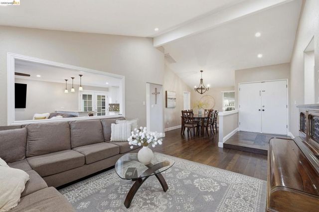 3309 Bluejay Dr, Antioch, CA 94509