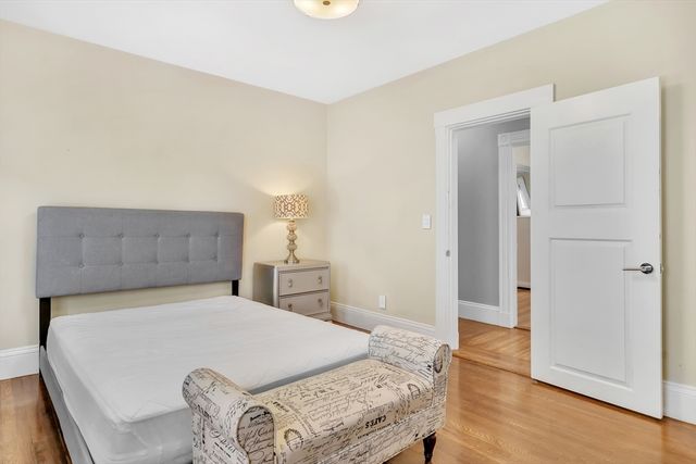 548 High St, Medford, MA 02155