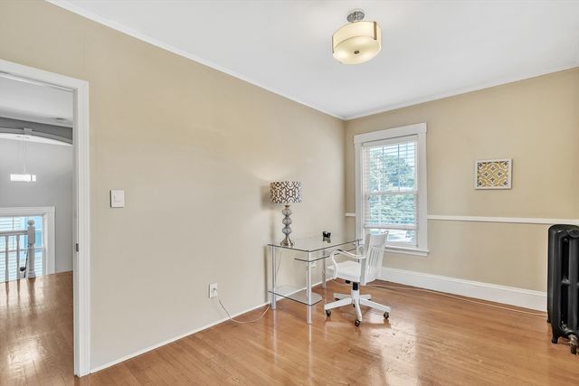 548 High St, Medford, MA 02155