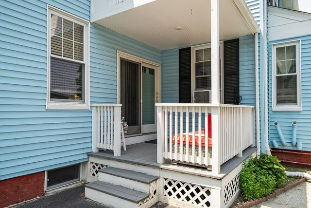 548 High St, Medford, MA 02155