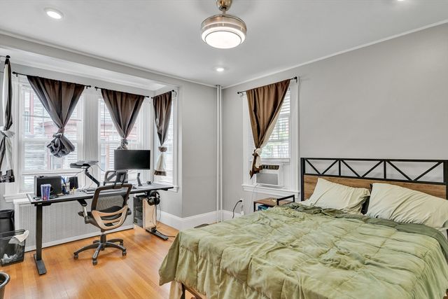 548 High St, Medford, MA 02155