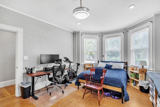 548 High St, Medford, MA 02155