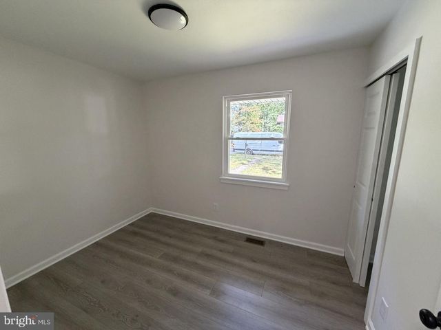 10 ALBERTS AVE, Sicklerville, NJ 08081