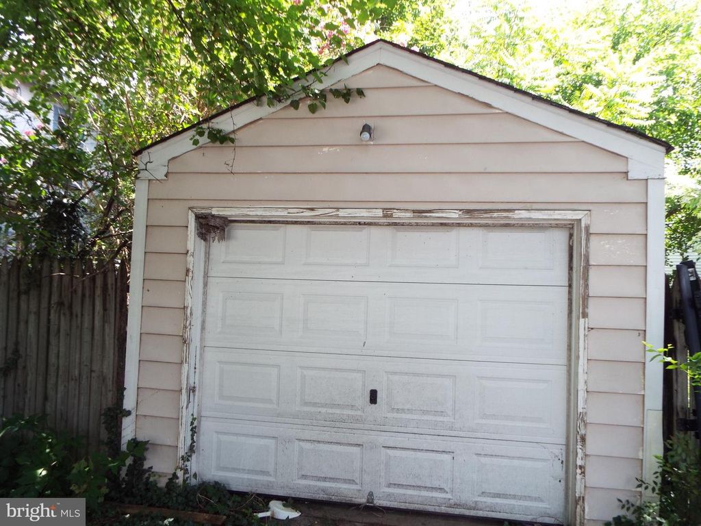360 CLOUD ST, Front Royal, VA 22630