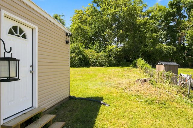 909 42nd Ave, N, Nashville, TN 37209