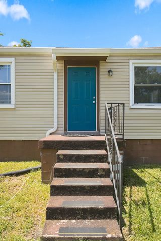 909 42nd Ave, N, Nashville, TN 37209