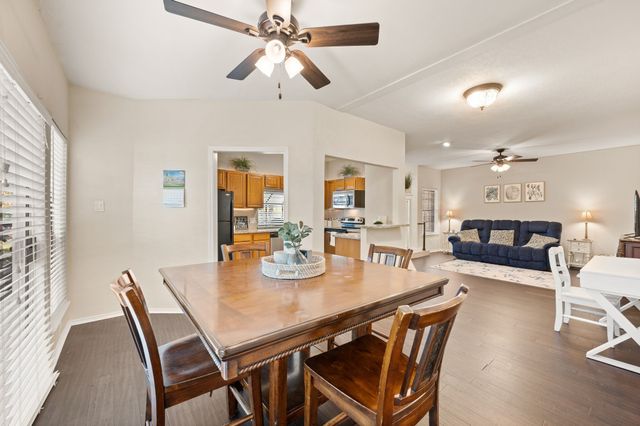 4514 Forestgate Circle, Arlington, TX 76017