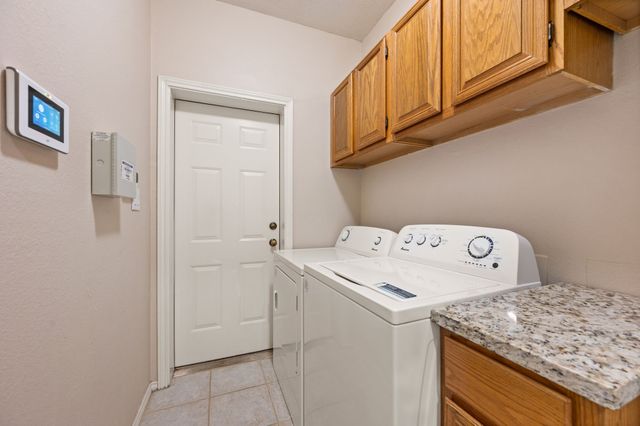 4514 Forestgate Circle, Arlington, TX 76017