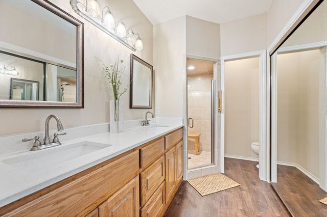 4514 Forestgate Circle, Arlington, TX 76017