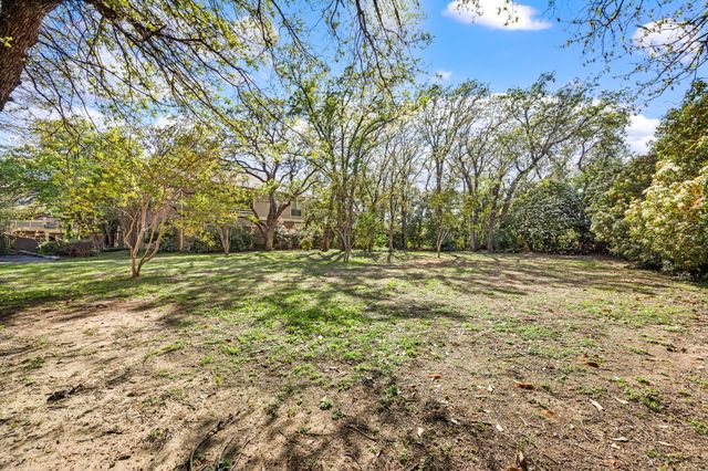 4514 Forestgate Circle, Arlington, TX 76017
